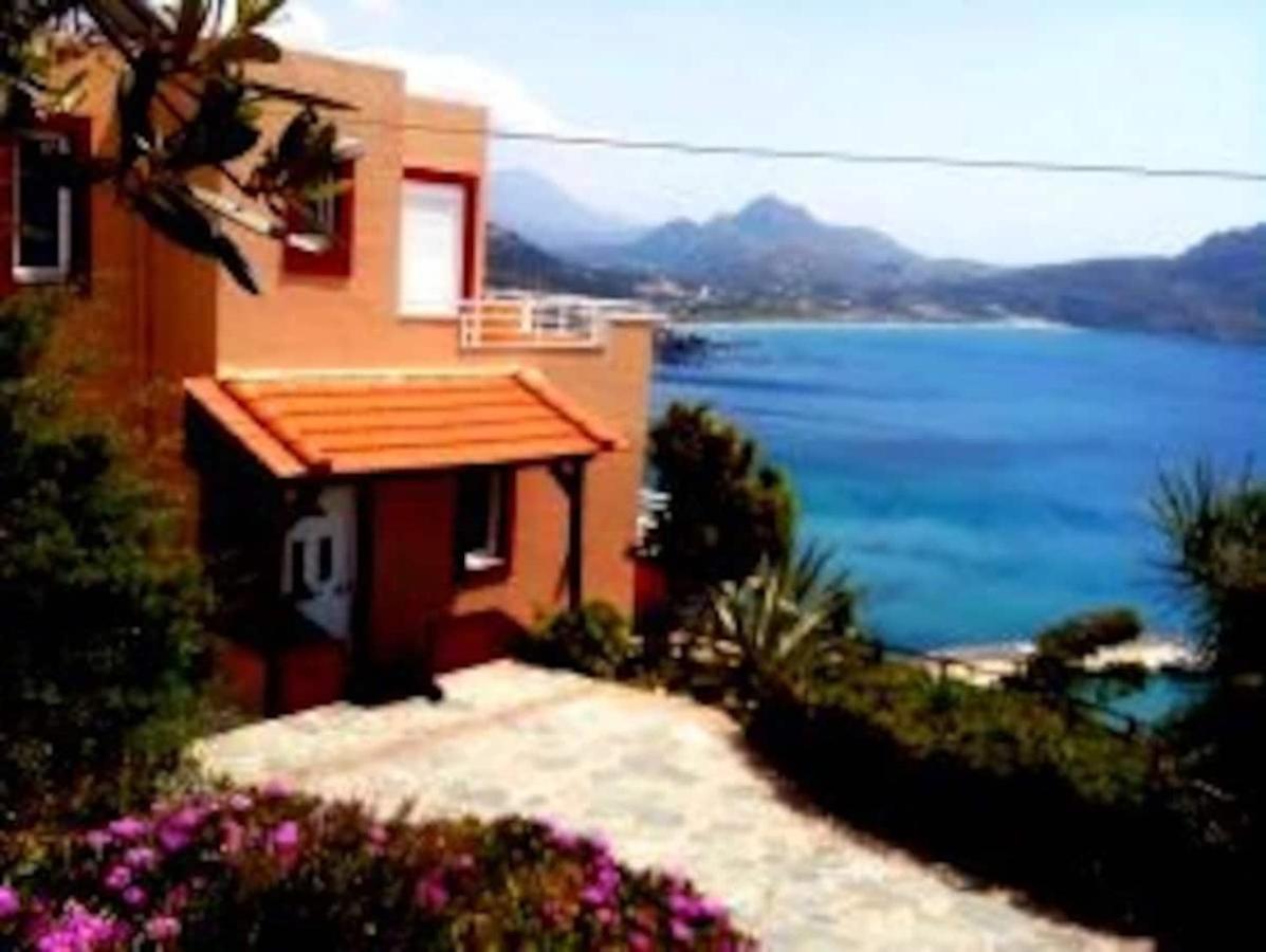 Villa Elgini Плакиас Екстериор снимка