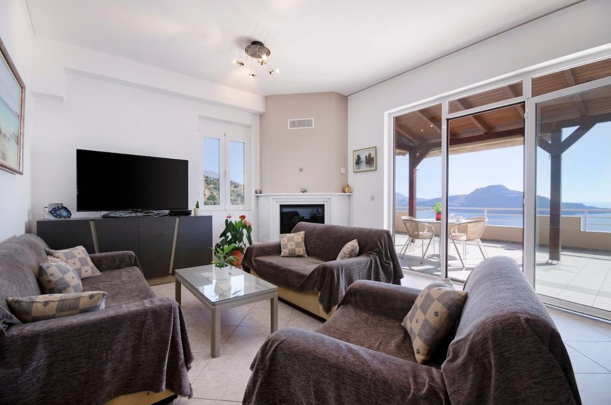 Villa Elgini Плакиас Екстериор снимка