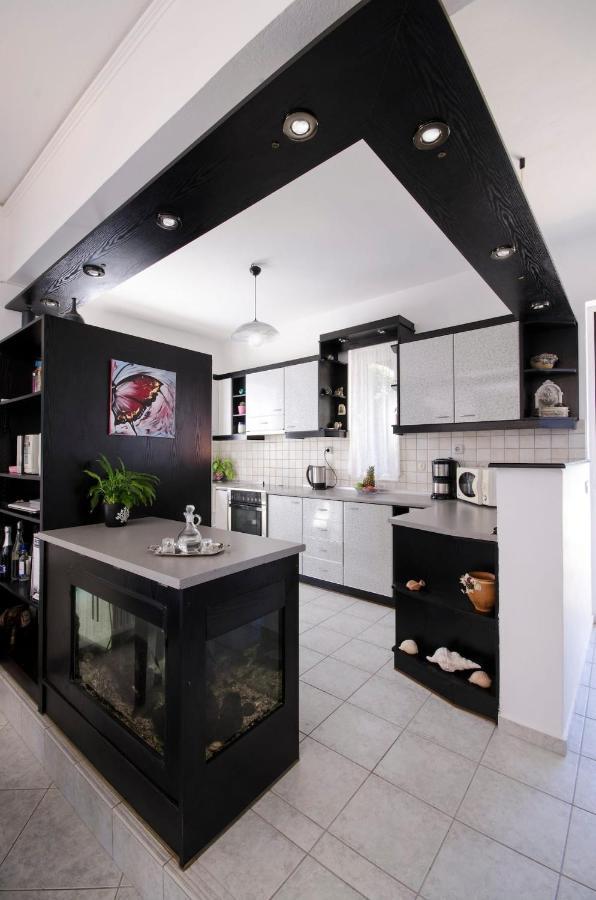 Villa Elgini Плакиас Екстериор снимка